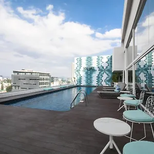4* Hotel Square Small Luxury